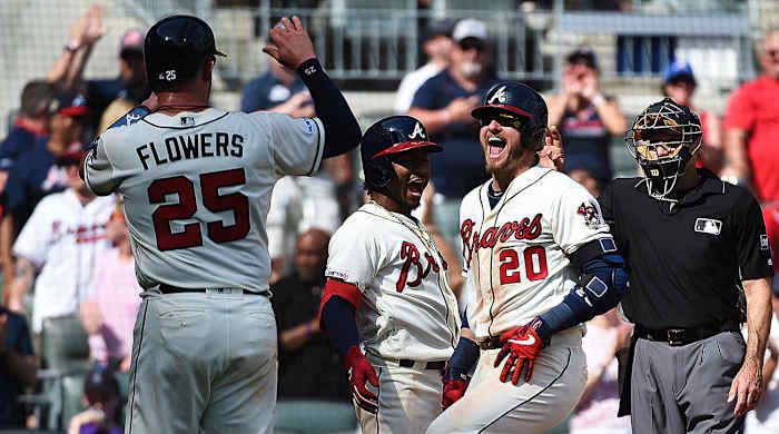 braves-celebration-lead